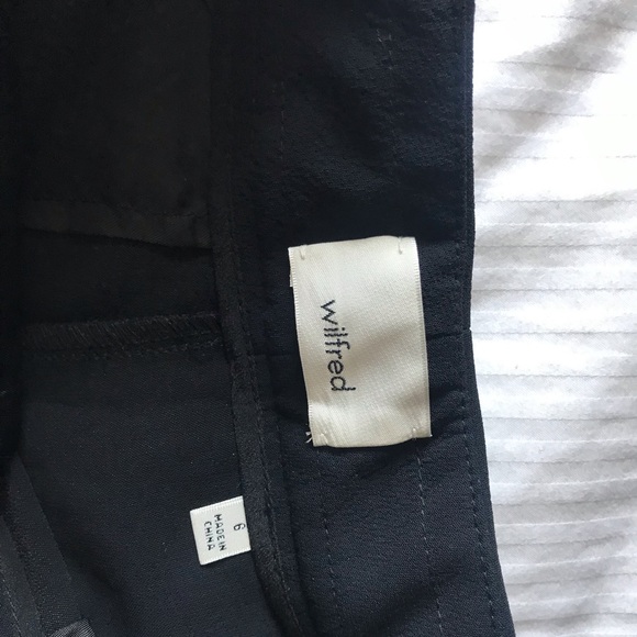 Black Wilred Business Pants - Picture 2 of 4